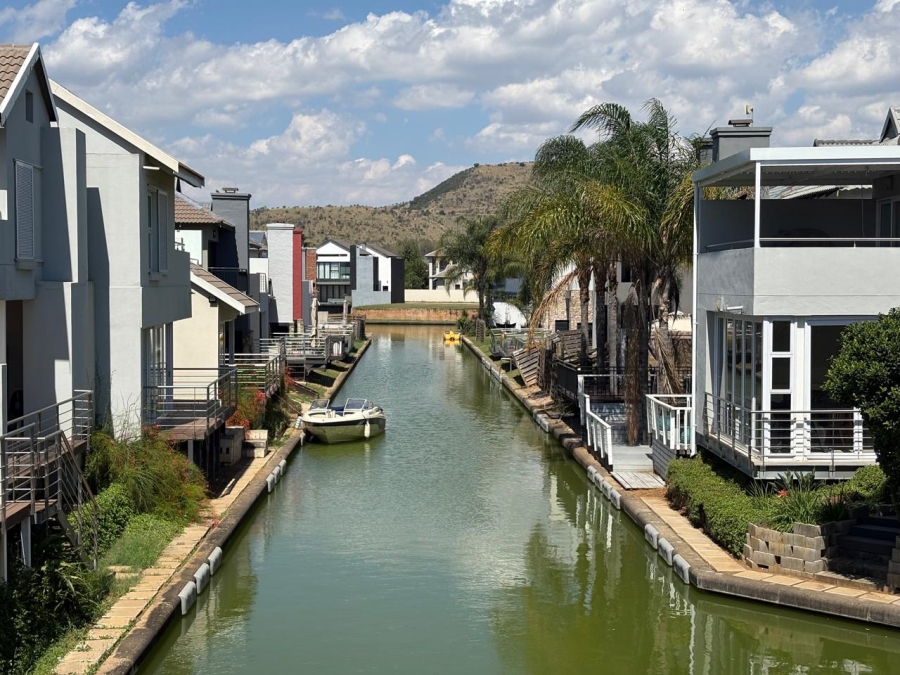 4 Bedroom Property for Sale in The Islands Estates North West